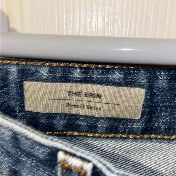 AG ADRIANA GOLDSCHMIED The Erin Blue Denim Distressed Pencil Skirt 26 waist - Picture 3 of 13